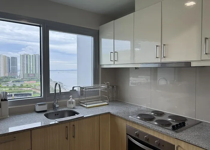 Panoramic Landscape Seaview, 2br, Near Airport, 11m