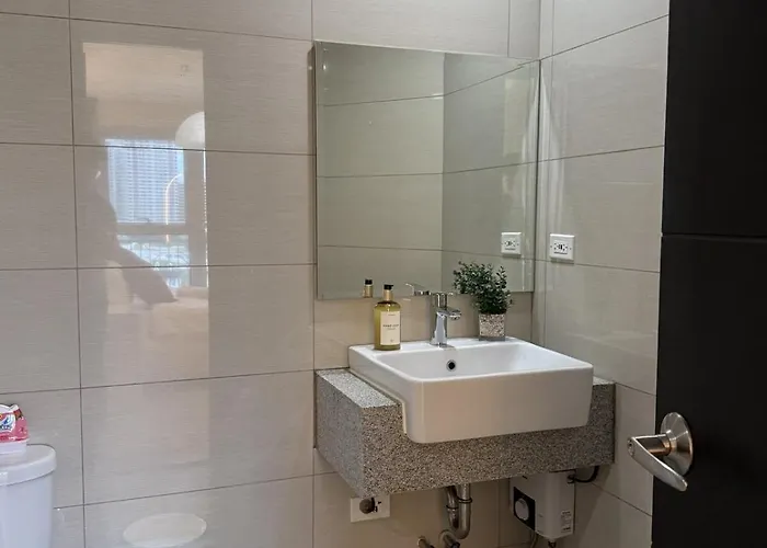 Panoramic Landscape Seaview, 2br, Near Airport, 11m Manila