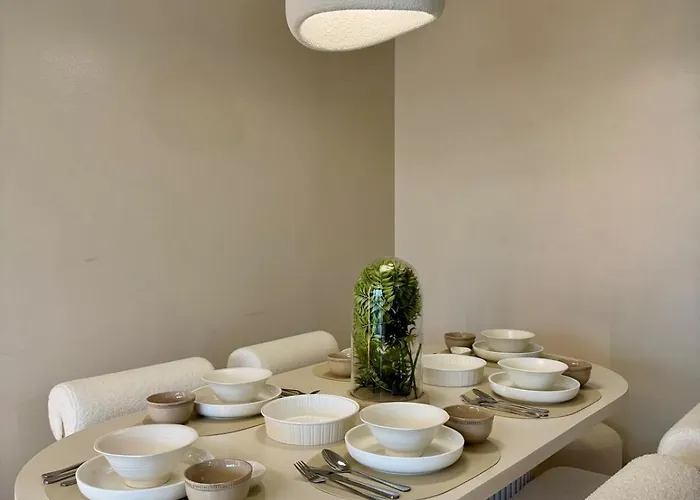 Panoramic Landscape Seaview, 2br, Near Airport, 11m * Manila